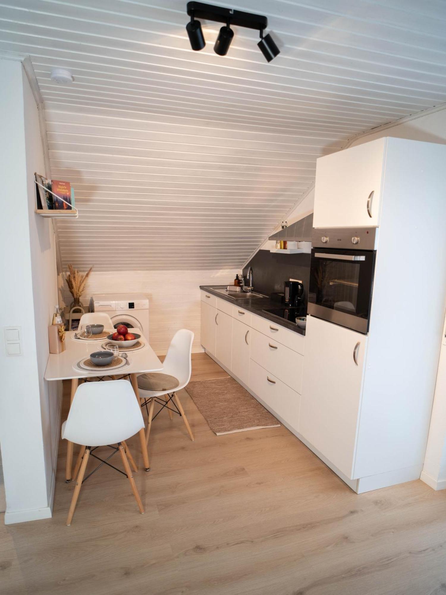 Charmantes Apartment Mit Balkon Mindelheim Exteriör bild